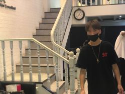 -SIX Hair Consultant