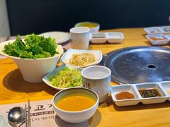 -唯成•韩国炭火烤肉 유성고기