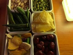 口口脆小食拼盘-HIB HUB公社(解放西路店)