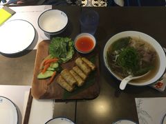 -美奈小馆·越南料理(中航城君尚购物中心店)
