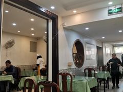 大堂-白玉兰小吃(新村路店)