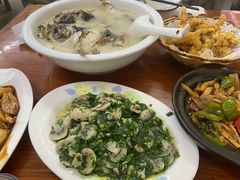 -胡子饮食店
