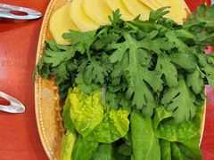 -菌之家·专业纯野生菌火锅·特色炒菌