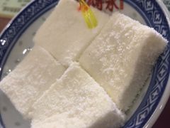 -赵记传承特色牛奶甜品(泉城广场店)