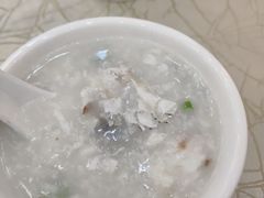 招牌鱼茸粥-轩记海鲜餐厅·四十五年老字号·经典粤菜(西区彩虹店)