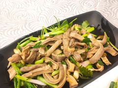 芜茜葱捞猪肚-粤·向群饭店(龙津东路总店)