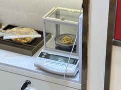 -恒一珠宝·回收黄金钻石奢侈品(灵岩南路店)
