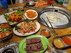 -三肥两瘦烤肉(鹿城店)