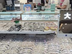 -新视达眼镜店·蔡司·依视路(名镜苑店)