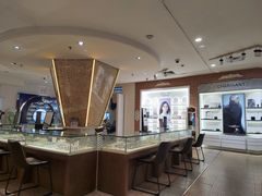 -巴黎三城(百联南方购物中心店)