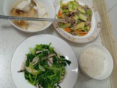 -鲸育宝宝月嫂(徐汇店)