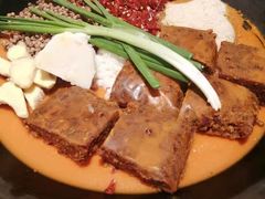 -四小区火锅·巷子里的重庆火锅(花照壁店)