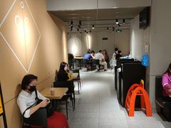 大堂-麦当劳(中山公园龙之梦店)