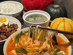 -粉八·云南米线·建水烧烤(常熟路店)