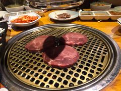 -唯成•韩国炭火烤肉 유성고기