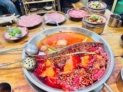 -老街·稳拈老火锅(海椒市店)