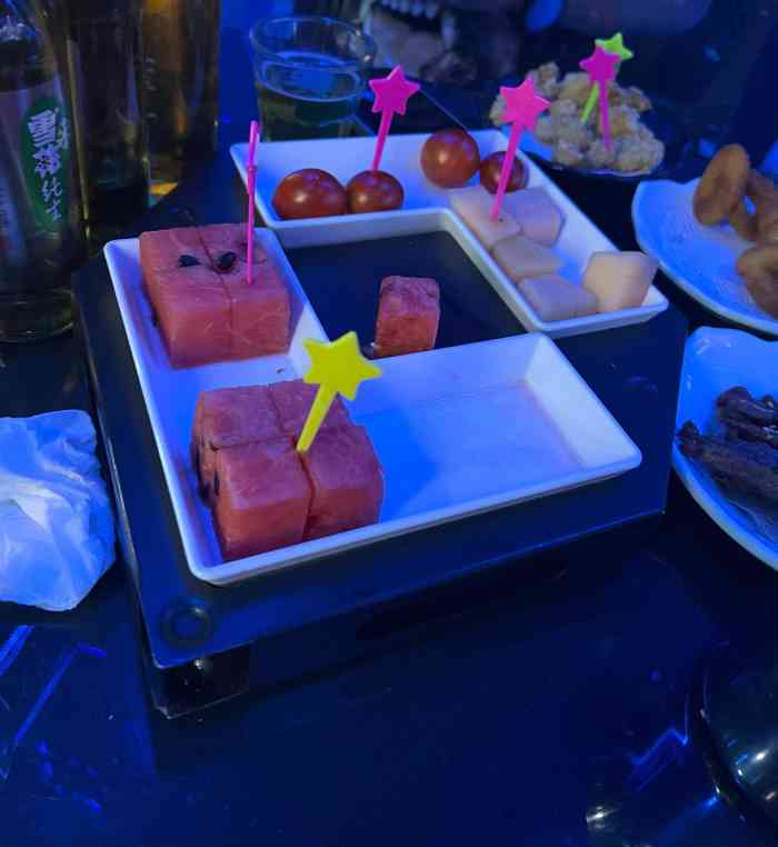 og酒吧-"位置在民主广场不必多说,附近有爱丽丝,极."-大众点评移动版