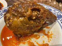 -爆炸头阿姨小四川正宗川味小吃(无任何分店)