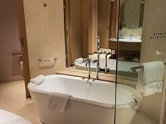 -上海佘山世茂艾美酒店