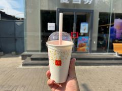 草莓奶昔-麦当劳(交道口店)