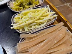 -小饕荟雅安贡椒鱼鲜馆(广福桥店)