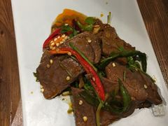手撕美人椒牛肉-云海肴·汽锅鸡·云南菜(美罗城店)