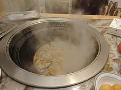 -锅老头海鲜铁锅炖