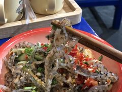 -马路边边串串香(苗栗路店)