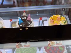 -花花卷卷·鲜食蛋糕(静安久光百货店)