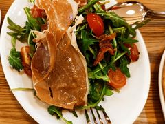 火腿芝麻菜沙拉-城市大道红炉披萨烘焙坊