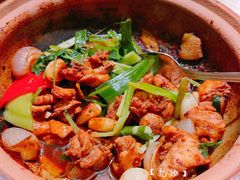 啫啫走地鸡-八府香鸭·啫啫煲(华山路店)