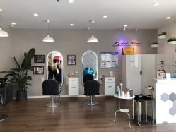 -巴黎拉斐派瑞美发沙龙