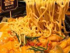 辣芝士虾仁蟹黄伊面-天宝食坊·啫啫煲大排档(西华路店)