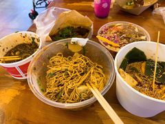 -八一路好吃街(雨田商务大厦店)