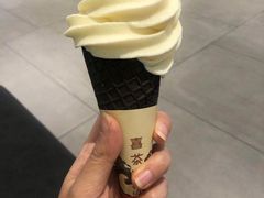 -喜茶(杭州滨江宝龙店)