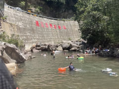 -安吉龙王山峡谷漂流
