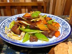 香茅草五花肉-蜗牛小馆醉乡民谣云南菜(惠新西里店)