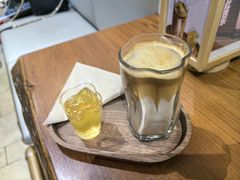 -Line 咖啡(石厦花园店)