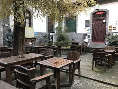 -七贤国际青年旅舍(西七路分店)