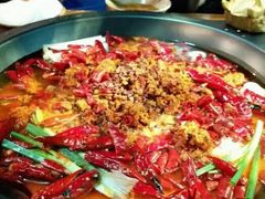 -黄潇洒老火锅(九眼桥宏济巷店)