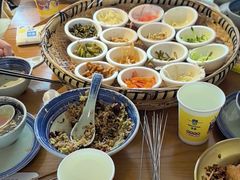 -包整·丝娃娃(一览甲秀楼风景店)