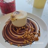 海风拂面的美景中享受午茶时光