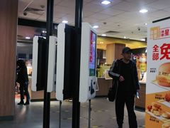 -麦当劳(欢乐谷店)