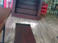 通往二楼-小厨面(巨野路店)