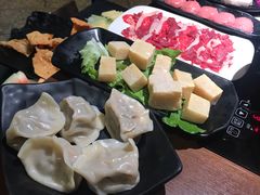 -牛焱·贵州黄牛肉火锅(城西银泰店)