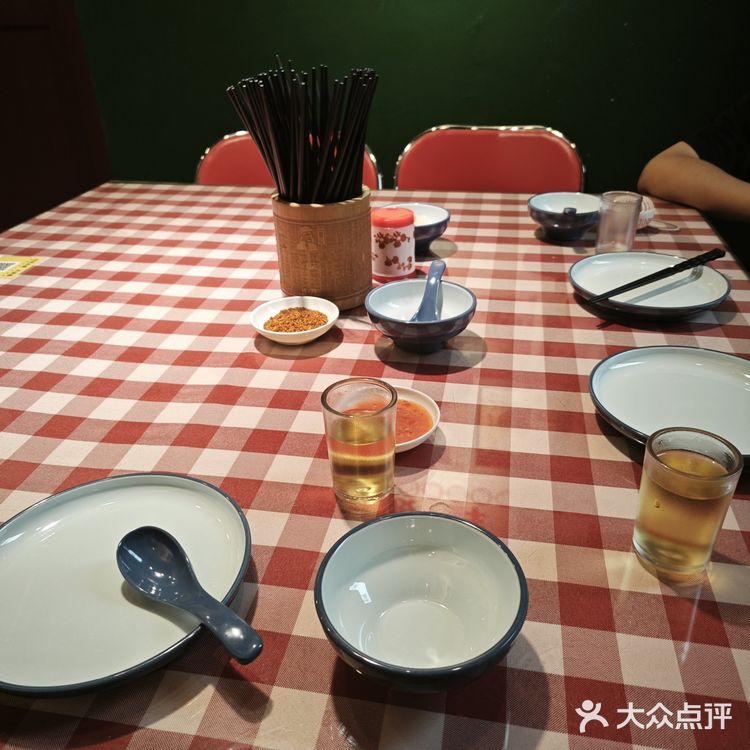 西安旅游时打卡的一家网红店，很奇特的名字三根电线杆