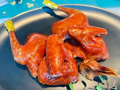 玻璃脆皮乳鸽-文杏馆·庭院餐厅(虹桥店)