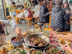 -大众跷脚牛肉馆·非遗传承单位(峨眉山店)