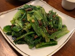 豆豉鲮鱼卖菜-利杨记·本味轩粥坊·烧烤(宝体店)
