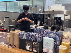 -霸王茶姬(上海静安大悦城店)